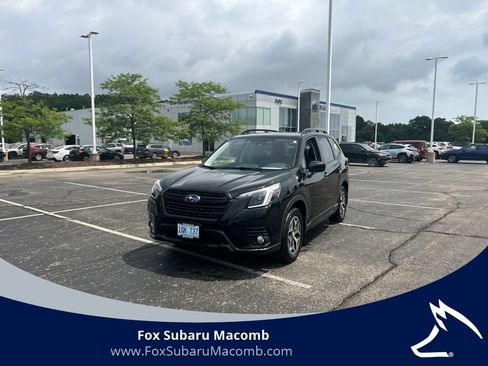 Certified 2023 Subaru Forester Premium AWD/4WD image 1