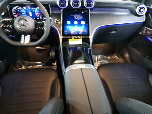 New 2026 Mercedes-Benz GLC 300 4MATIC image 9