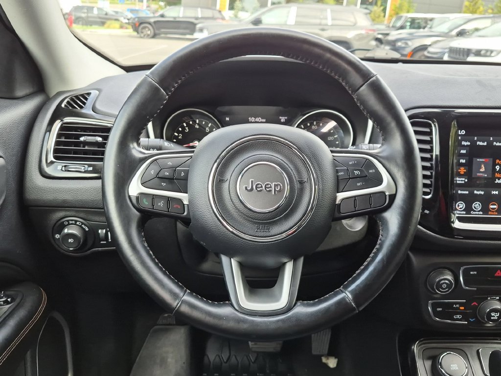 Used 2020 Jeep Compass Limited AWD/4WD image 13