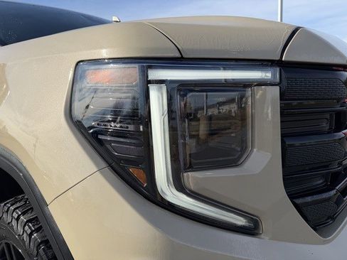 Used 2023 GMC Sierra 1500 Elevation image 10