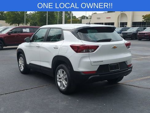 Used 2022 Chevrolet TrailBlazer LS FWD image 3