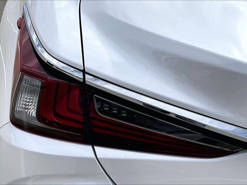 Used 2022 Lexus ES 350 w/ Premium Package image 29
