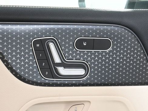 Certified 2026 Mercedes-Benz GLB 250 4MATIC image 30