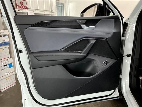 New 2026 Volkswagen Tiguan SE R-Line image 23