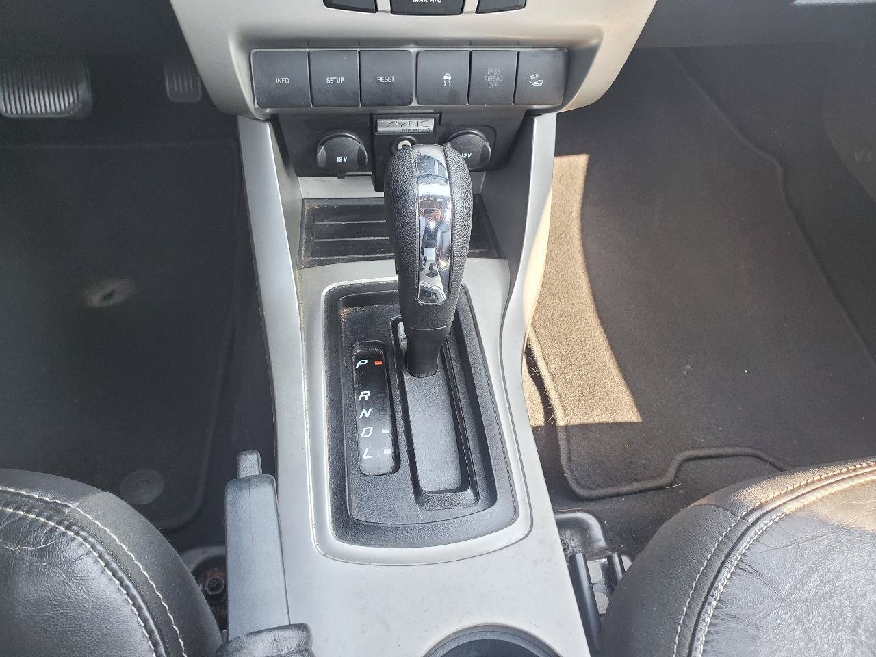 Used 2010 Ford Focus SEL FWD image 20