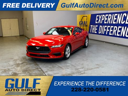 Used 2026 Ford Mustang Premium RWD image 4