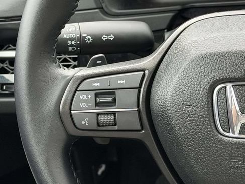 Certified 2025 Honda Accord EX-L image 19