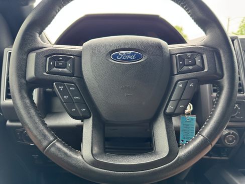 Used 2019 Ford F150 XLT w/ Equipment Group 302A Luxury AWD/4WD image 19