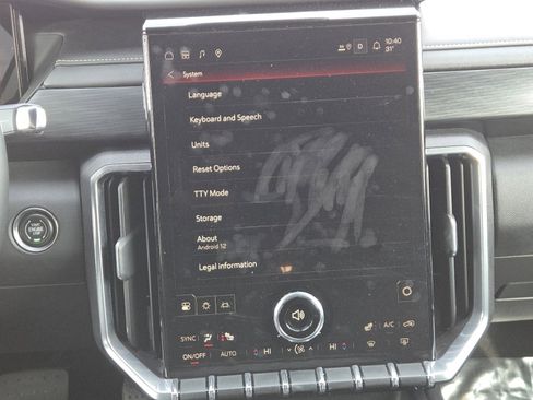 Used 2025 GMC Acadia Elevation image 31