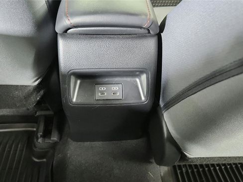 Used 2024 Toyota Corolla SE image 14