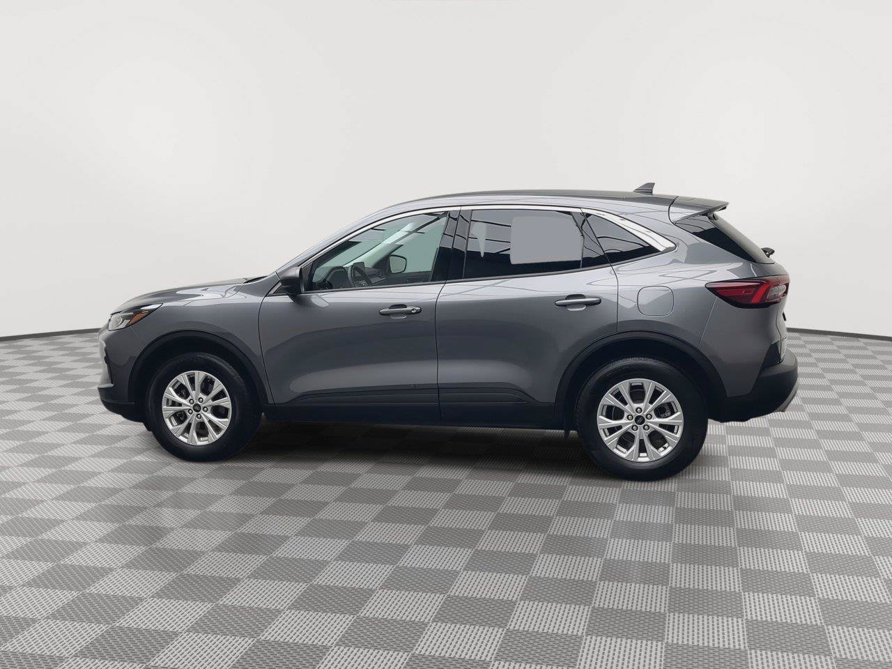 Used 2024 Ford Escape Active AWD/4WD image 34