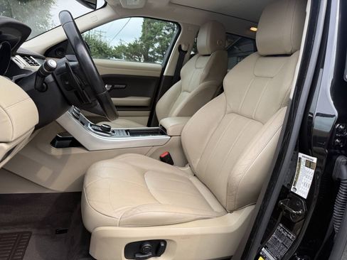 Used 2017 Land Rover Range Rover Evoque SE Premium AWD/4WD image 9
