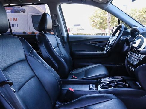 Used 2019 Honda Pilot Elite image 32