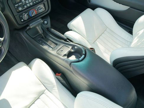 Used 1994 Pontiac Firebird Coupe RWD image 29