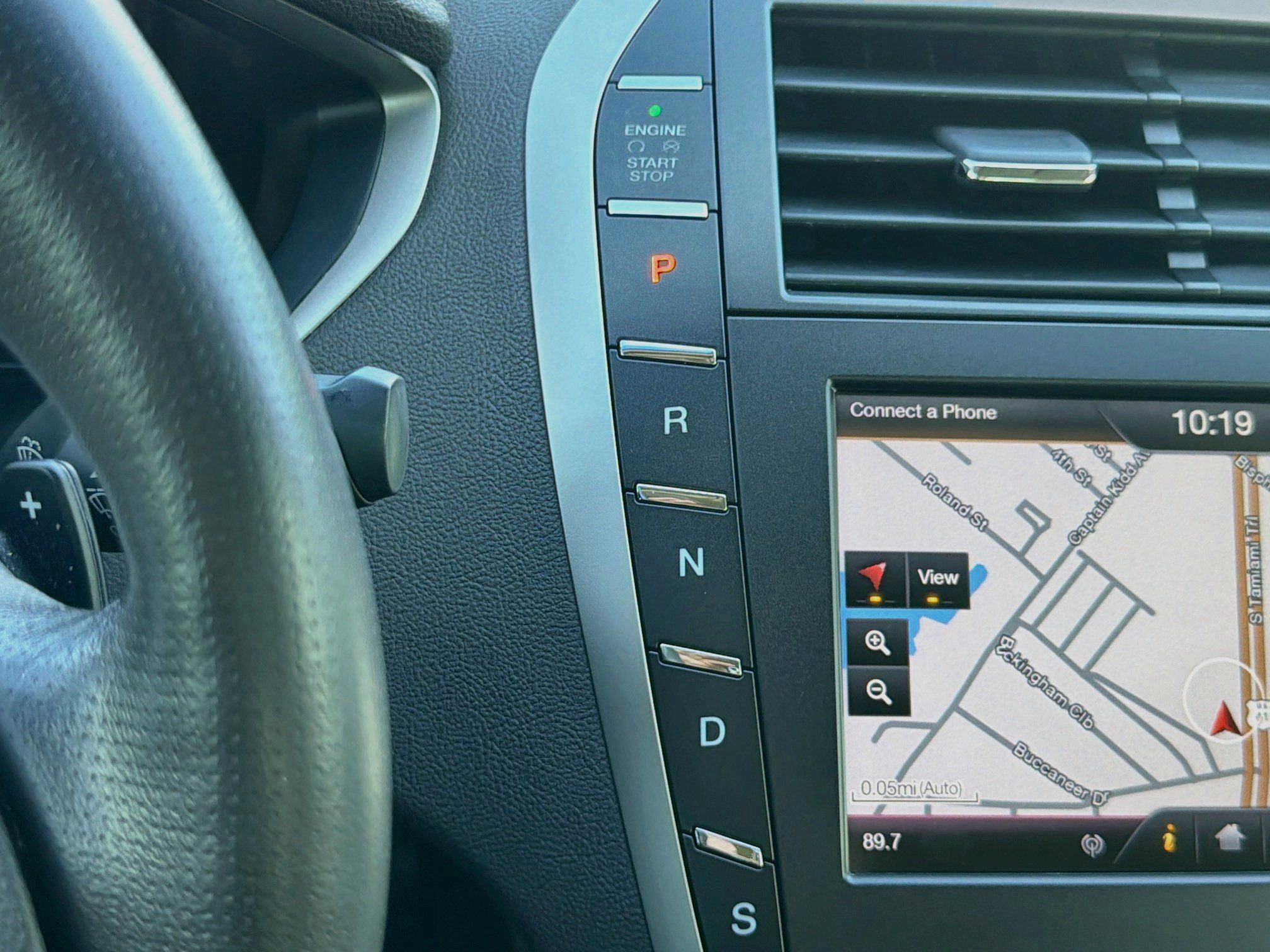 Used 2013 Lincoln MKZ FWD image 17