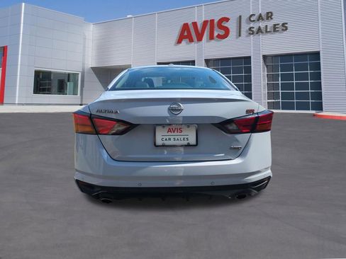 Used 2025 Nissan Altima 2.5 SR AWD/4WD image 7