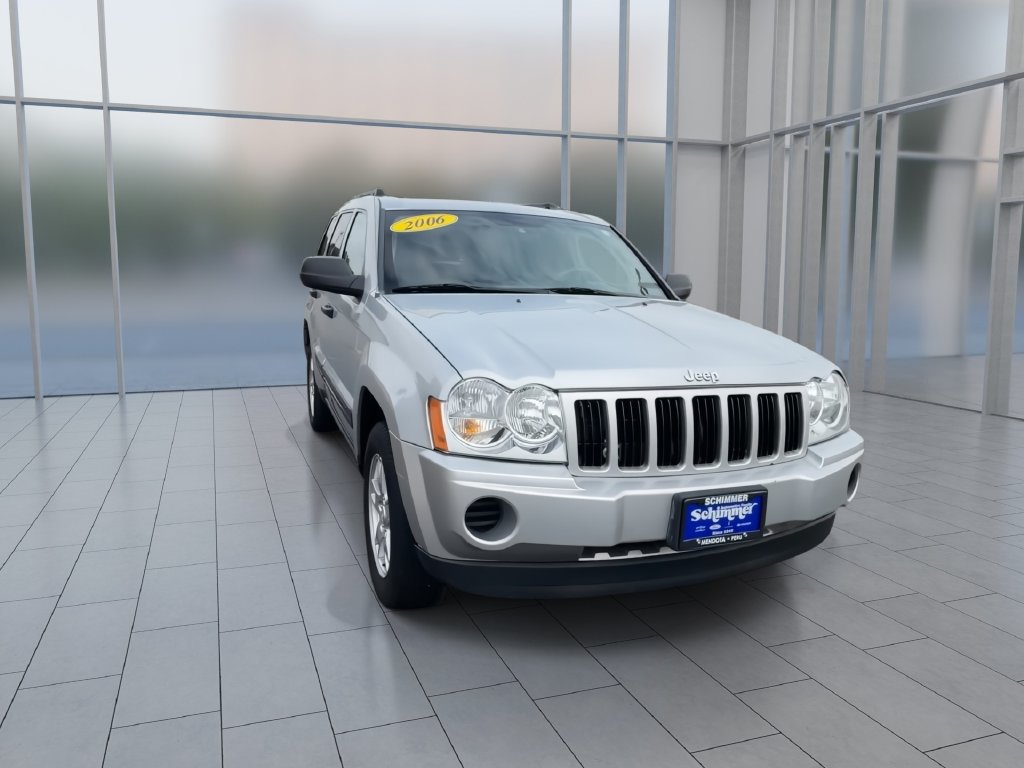 Used 2006 Jeep Grand Cherokee Laredo AWD/4WD image 3