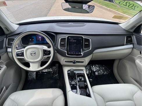 Used 2025 Volvo XC90 B5 Core w/ Protection Package Premier AWD/4WD image 19