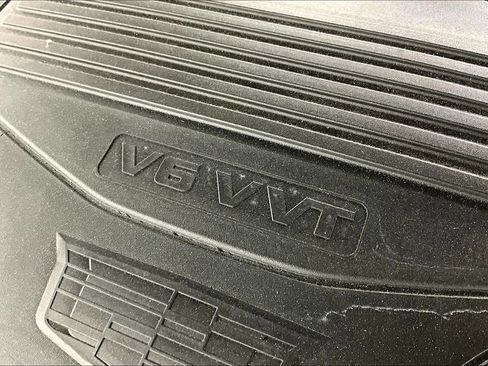 Used 2024 Cadillac XT6 Sport w/ Technology Package image 42