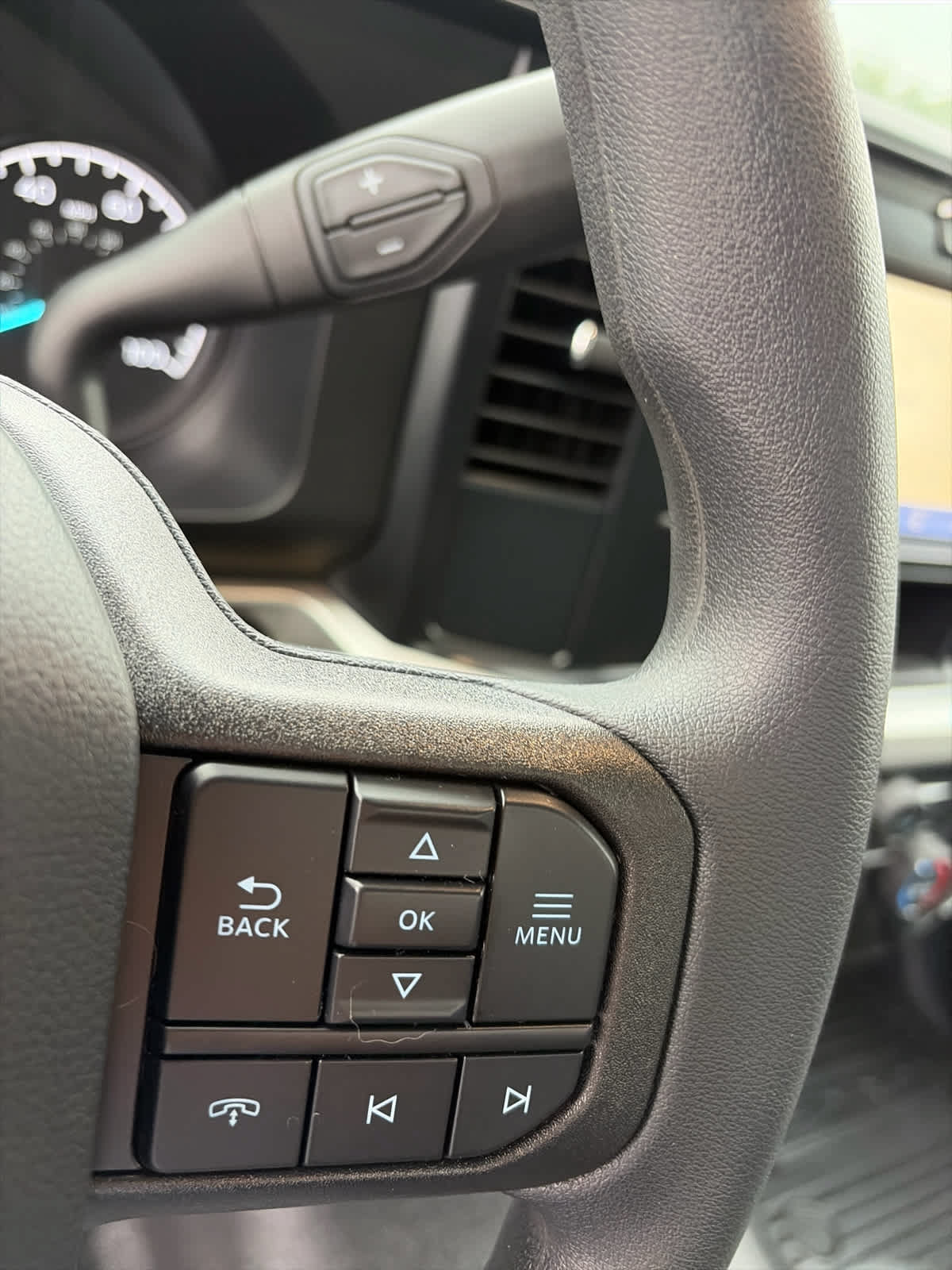 New 2026 Ford F250 XLT w/ FX4 Off-Road Package AWD/4WD image 23