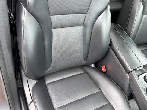 Used 2023 Nissan Rogue SV w/ SV Premium B Package AWD/4WD image 24