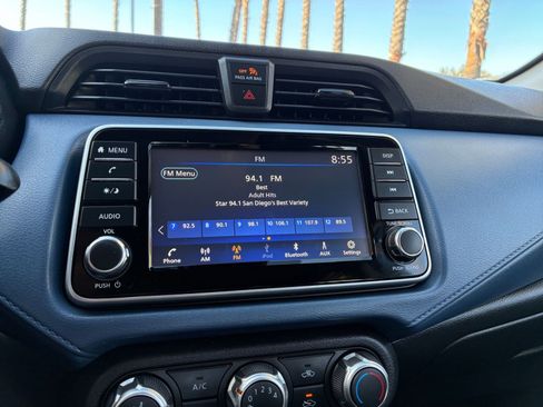 Used 2025 Nissan Versa SV image 20