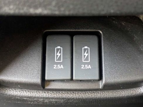 Used 2018 Honda CR-V Touring image 15