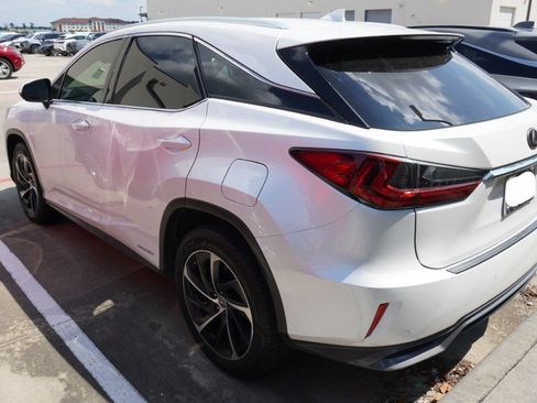 Used 2017 Lexus RX 450h AWD w/ Luxury Package image 7