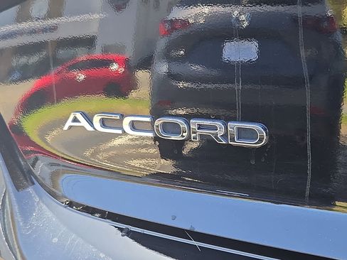 Used 2025 Honda Accord Sport image 30