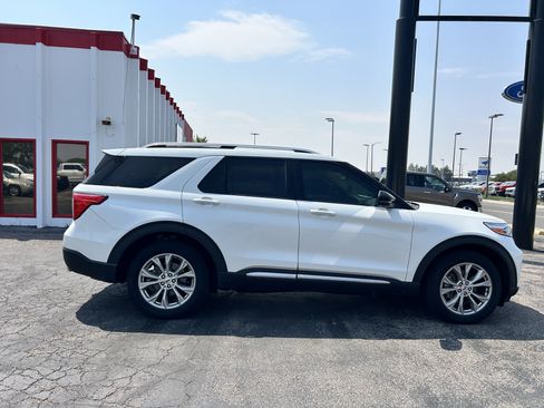 Used 2020 Ford Explorer Limited w/ Class III Trailer Tow Package AWD/4WD image 7