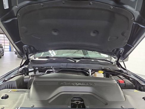 New 2026 RAM 2500 Big Horn AWD/4WD image 43