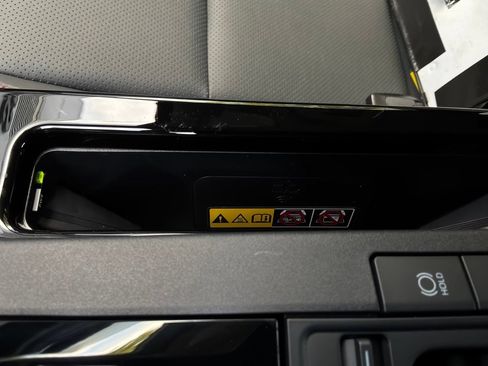 New 2026 Toyota Prius Plug-In Hybrid FWD image 21