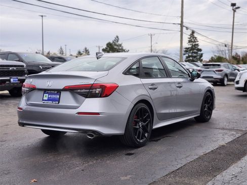 Used 2023 Honda Civic Sport image 5