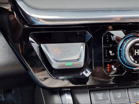 New 2026 GMC Sierra 3500 Denali w/ Technology Package image 15