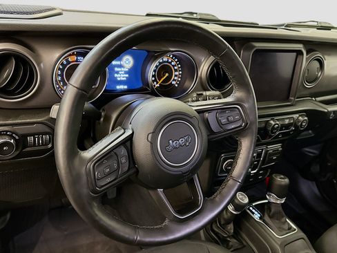 Used 2022 Jeep Wrangler Sport S image 18