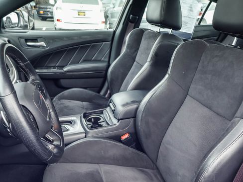 Used 2022 Dodge Charger R/T w/ Plus Group image 15