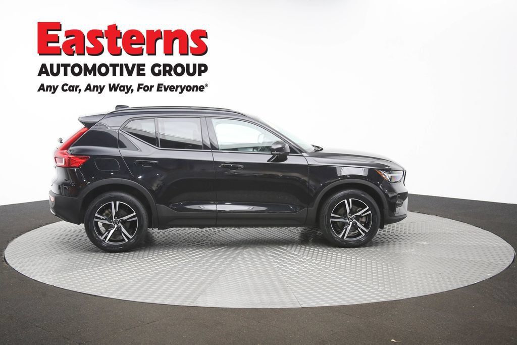 Used 2024 Volvo XC40 B5 Core AWD/4WD image 47