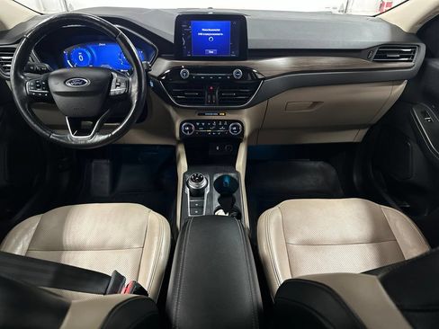 Used 2020 Ford Escape Titanium AWD/4WD image 23