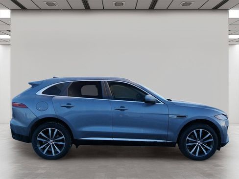 Used 2022 Jaguar F-PACE S image 6