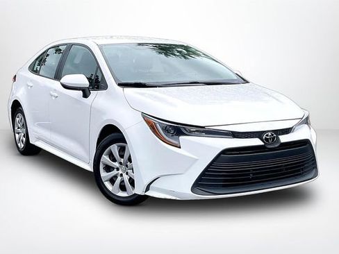 Used 2024 Toyota Corolla LE FWD image 1