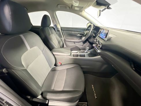 Used 2025 Nissan Sentra SV w/ All-Weather Package FWD image 30