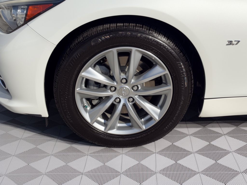 Used 2014 INFINITI Q50 Premium w/ Navigation Package RWD image 13