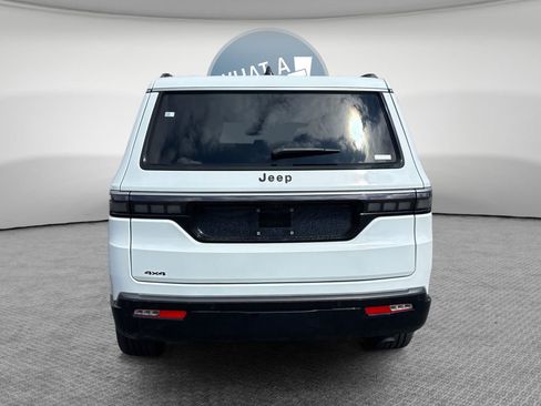 New 2026 Jeep Grand Wagoneer 4WD w/ Premium Group I image 5