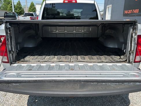 Used 2017 RAM 1500 Express AWD/4WD image 9