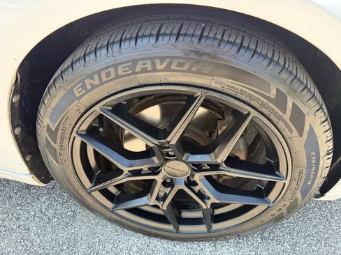 Used 2013 Ford Fusion SE FWD image 9
