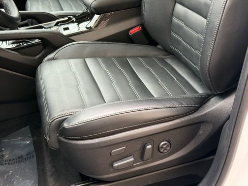 Used 2025 Kia Telluride SX Prestige image 16