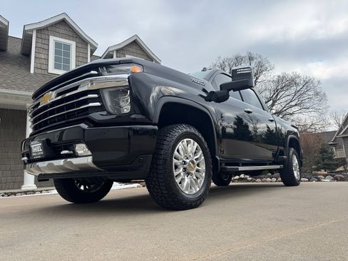 Used 2021 Chevrolet Silverado 3500 High Country w/ Z71 Off-Road Package image 30