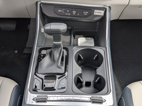 New 2026 Kia Carnival SX Prestige FWD image 25