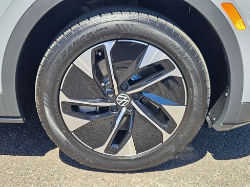 Used 2022 Volkswagen ID.4 Pro AWD/4WD image 32