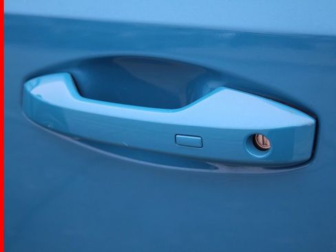 Certified 2025 Nissan Kicks SR w/ Illumination Package image 14